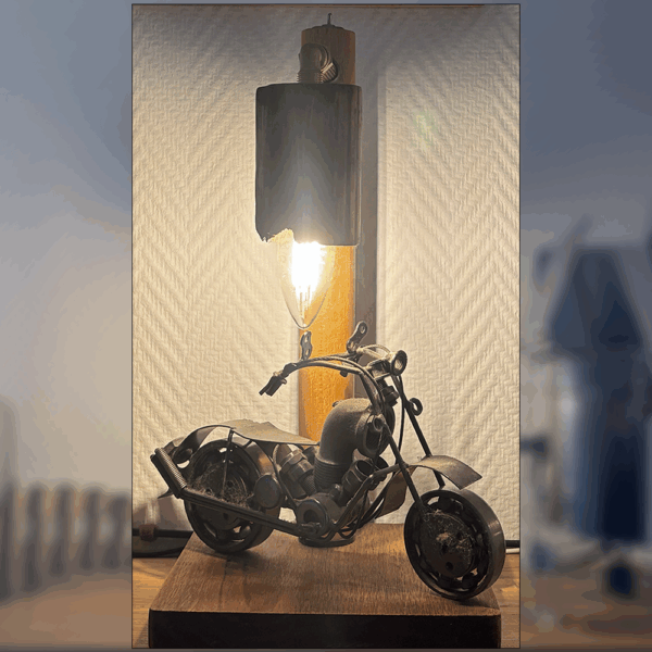 Vintage Wooden Lamp - Image 2